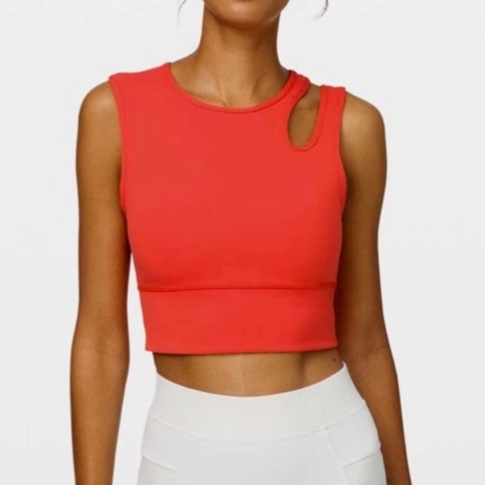 Lululemon mastered motion cropped tank